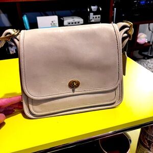 Vintage Coach Rambler